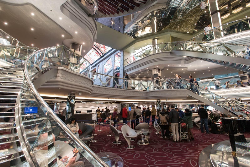 The Atrium on MSC Meraviglia (Photo: Cruise Critic)