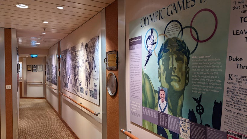 Learn about history strolling the halls of QM2. (Photo: Colleen McDaniel)
