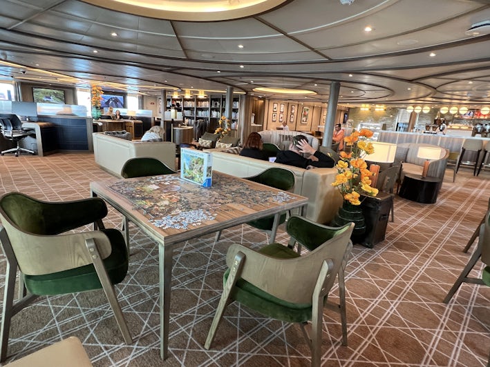 Seabourn Square aboard Seabourn Venture (Photo: Chris Gray Faust)