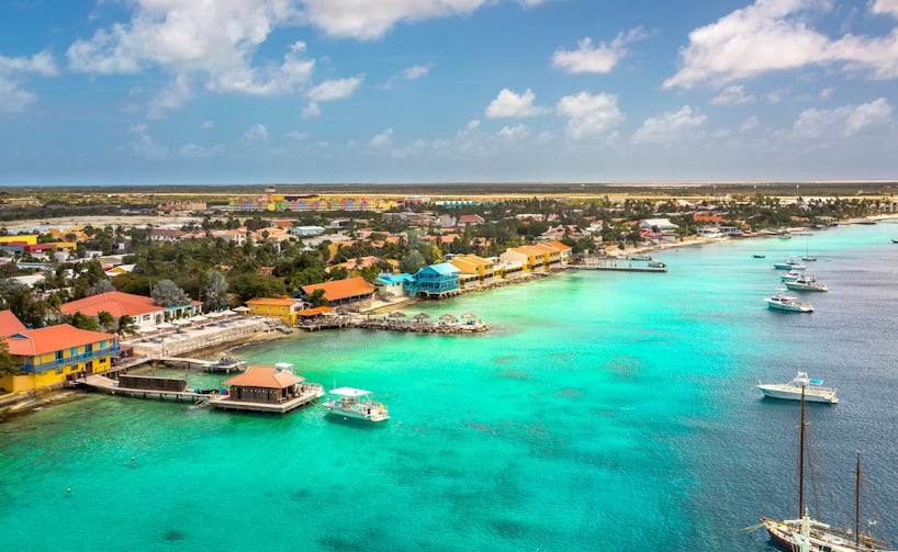 Arriving at Bonaire at the Capital of Bonaire, Kralendijk in this Beautiful Island of the Caribbean Netherlands (Photo: Paulo Miguel Costa/Shutterstock)