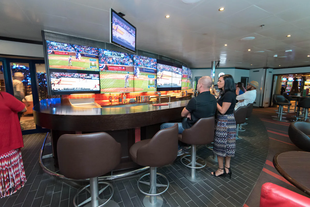 30 Best Cruise Ship Bars
