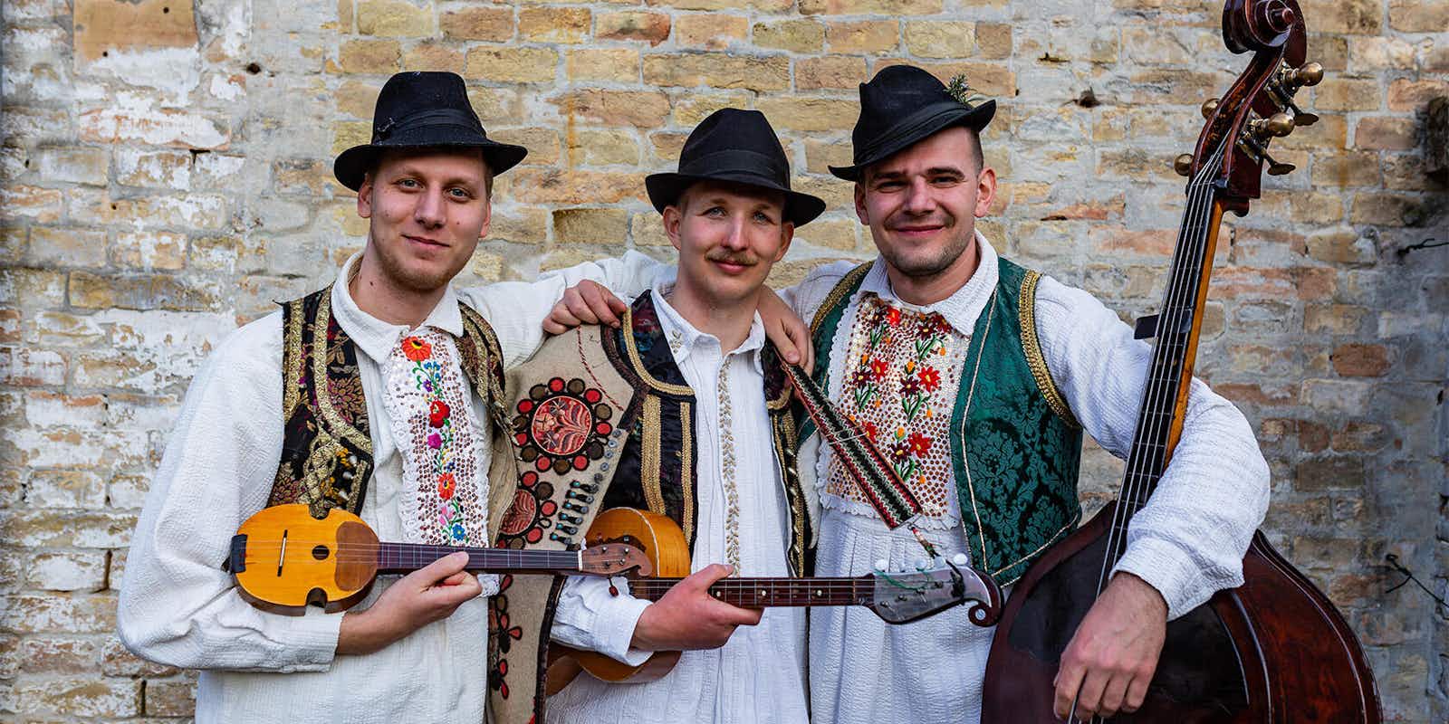 Street musicians in Hungary (Credit: Viking)