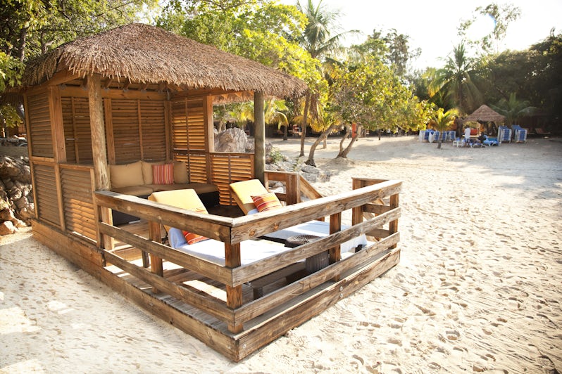 Barefoot Beach Cabanas on Labadee (Photo: Royal Caribbean International)