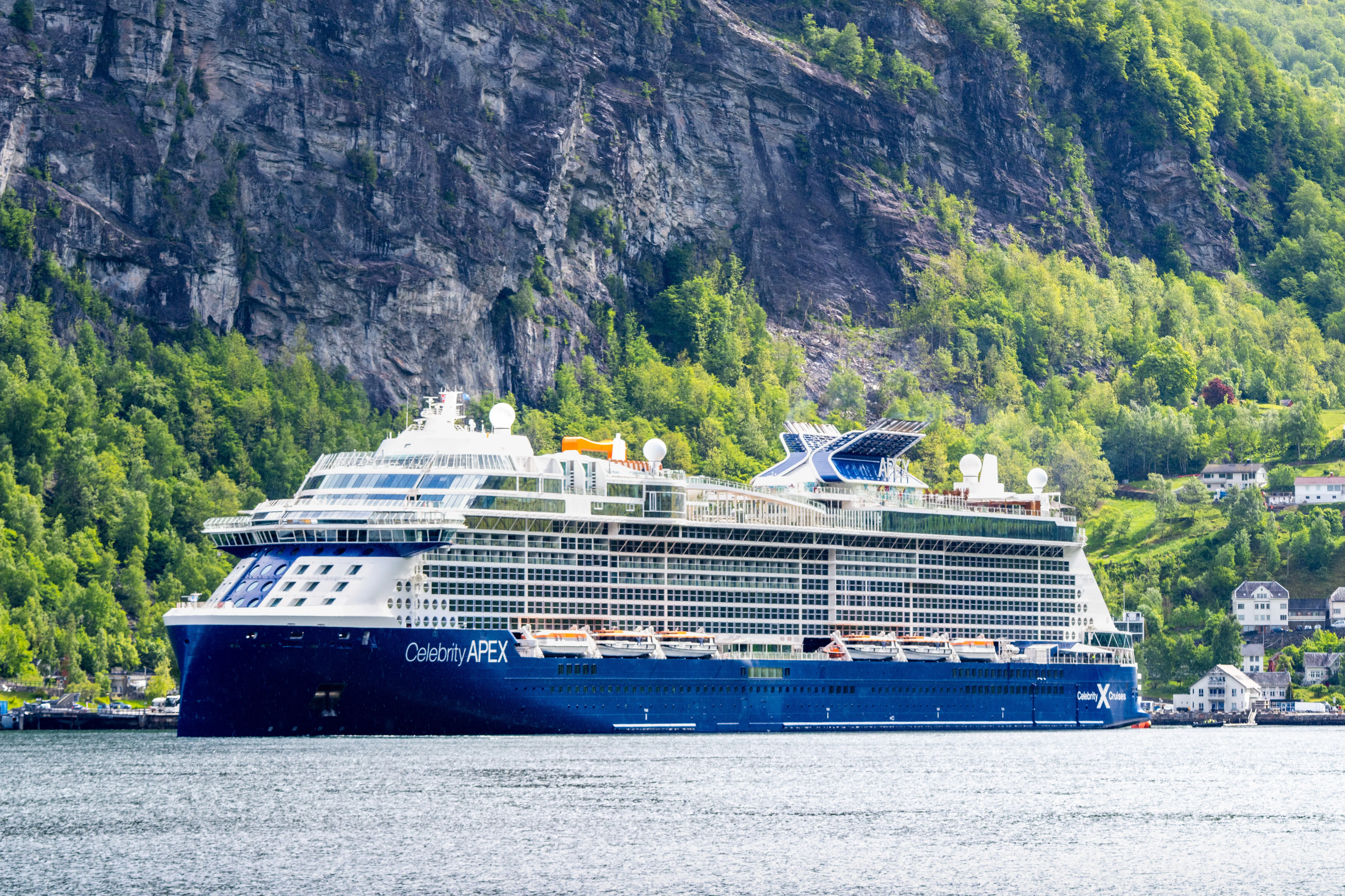 BEST Cruise Deals & Specials - Cruise Critic