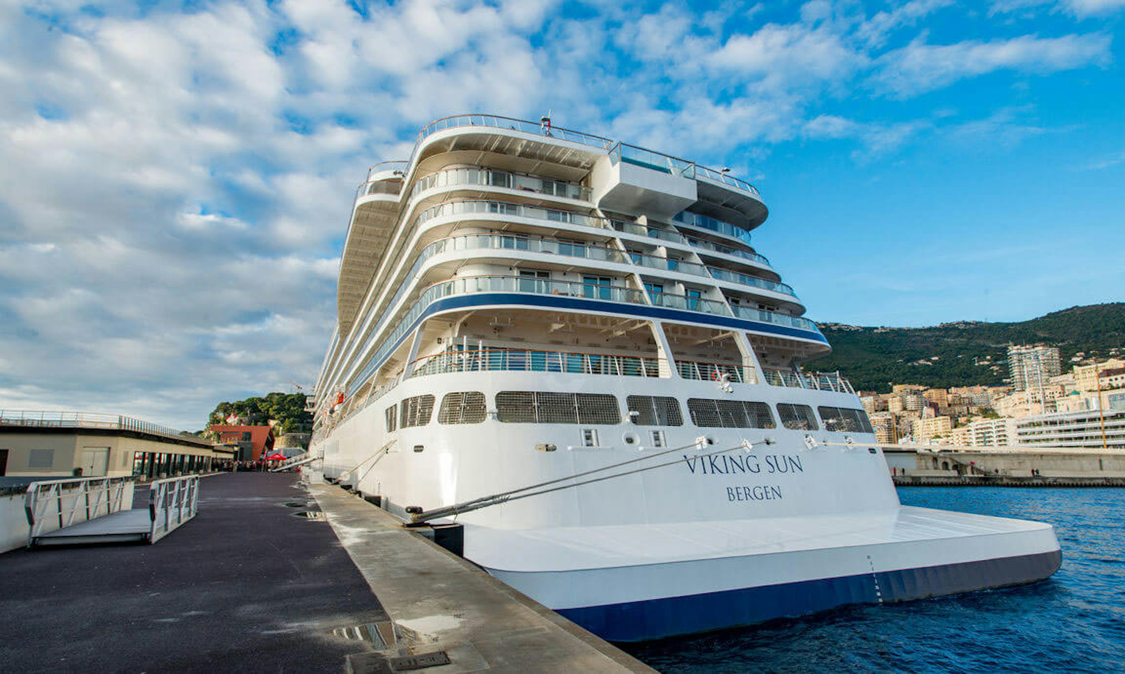 are small cruise ships better