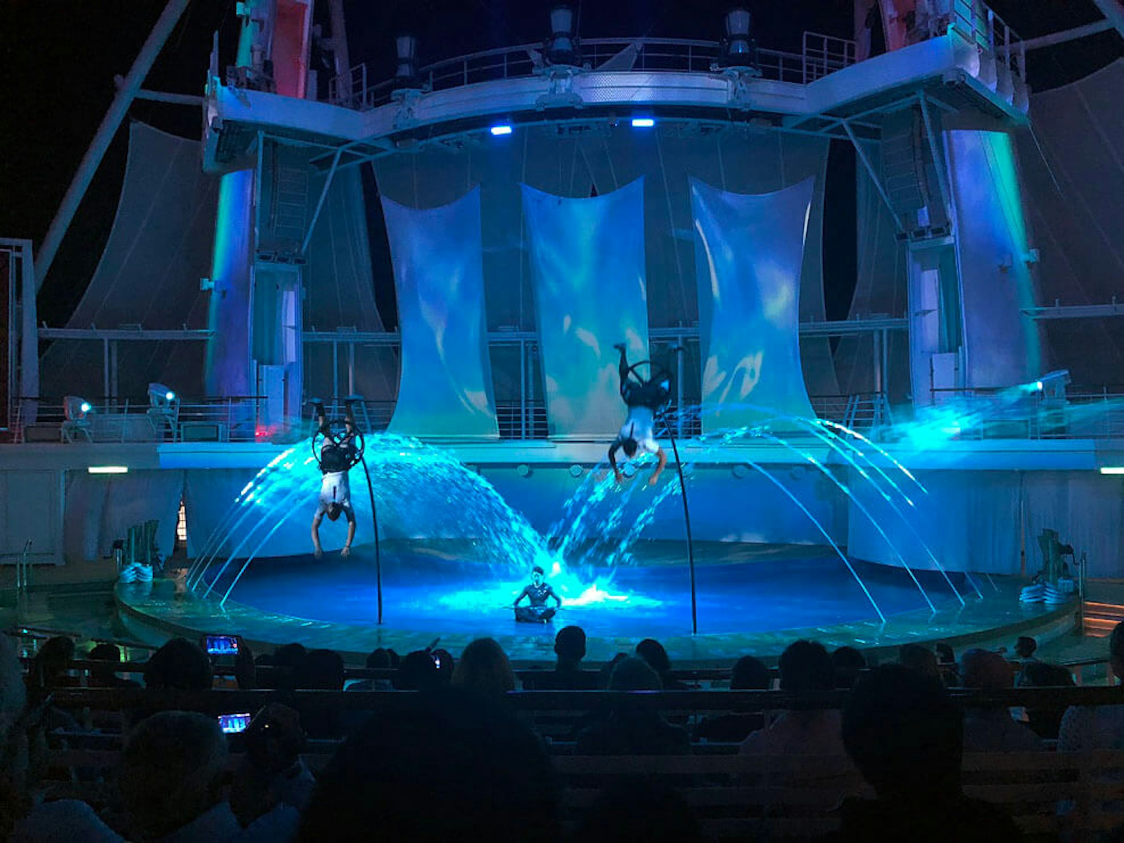 types of entertainment on cruise ships