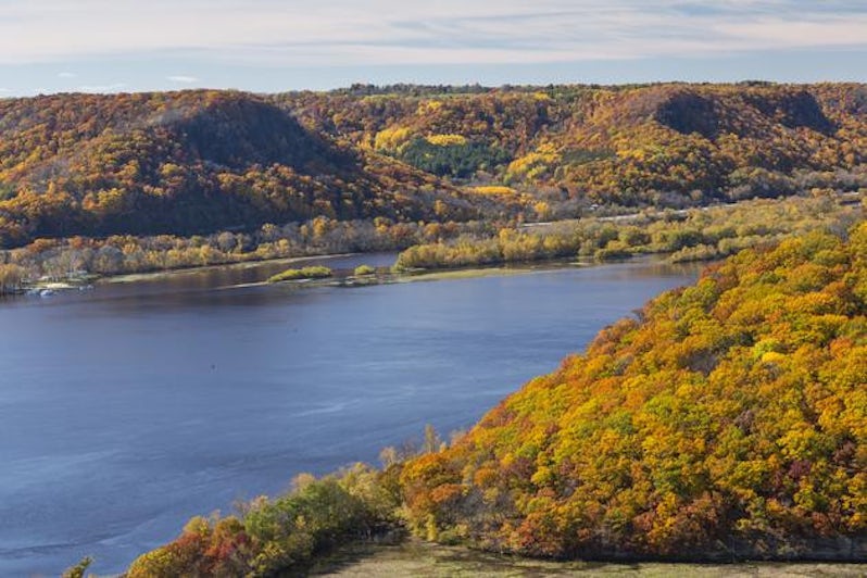  The Mississippi River in autumn