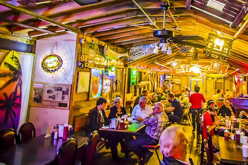 Skipper's Smokehouse Restaurant: Award Winning Restaurant and Oyster Bar