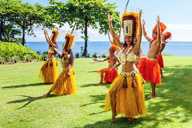 French Polynesian dancers