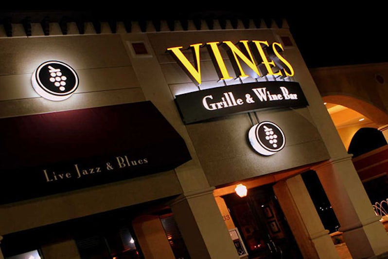 vines grille and wine bar in orlando