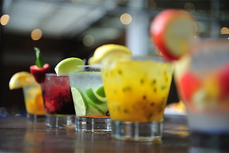 bar cocktails