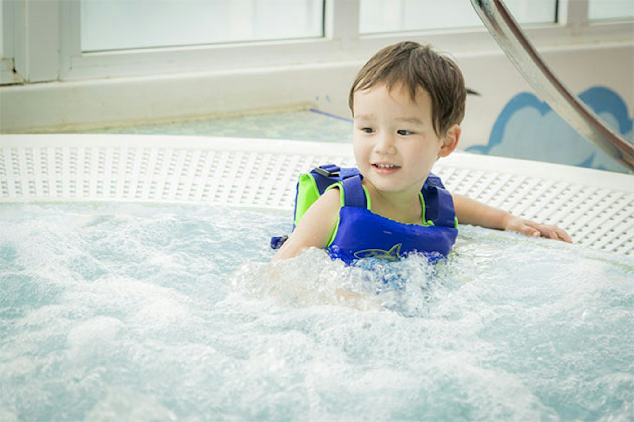 little preteens hot 5 Reasons Kids Shouldn't Be Allowed in Cruise Ship Hot Tubs
