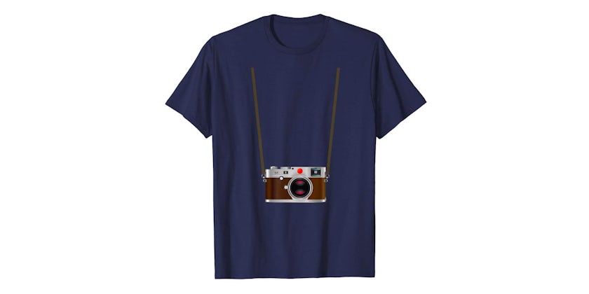 Camera Tourist T-Shirt (Photo: Amazon)