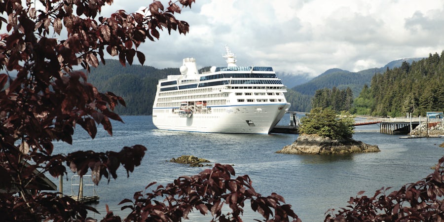 What Kind of All-Inclusive Cruises Can You Find In Alaska -- and Which One Is Right For You? 