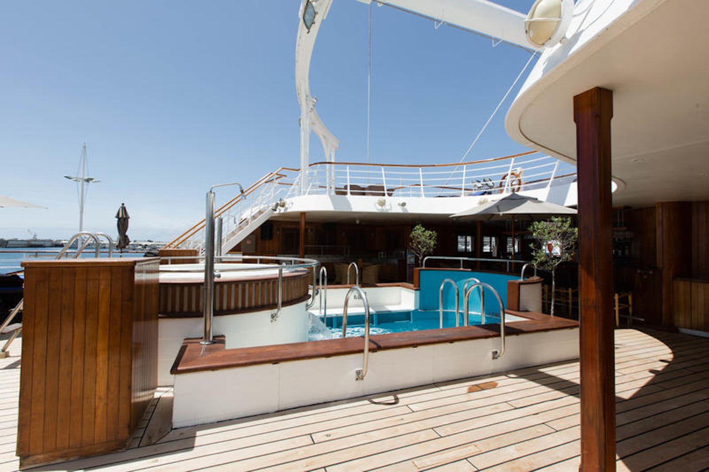 The Saltwater Pool and Hot Tub on Wind Spirit