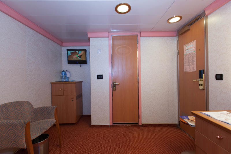 Interior Cabin with Bunk Beds on Carnival Splendor Cruise Ship Cruise