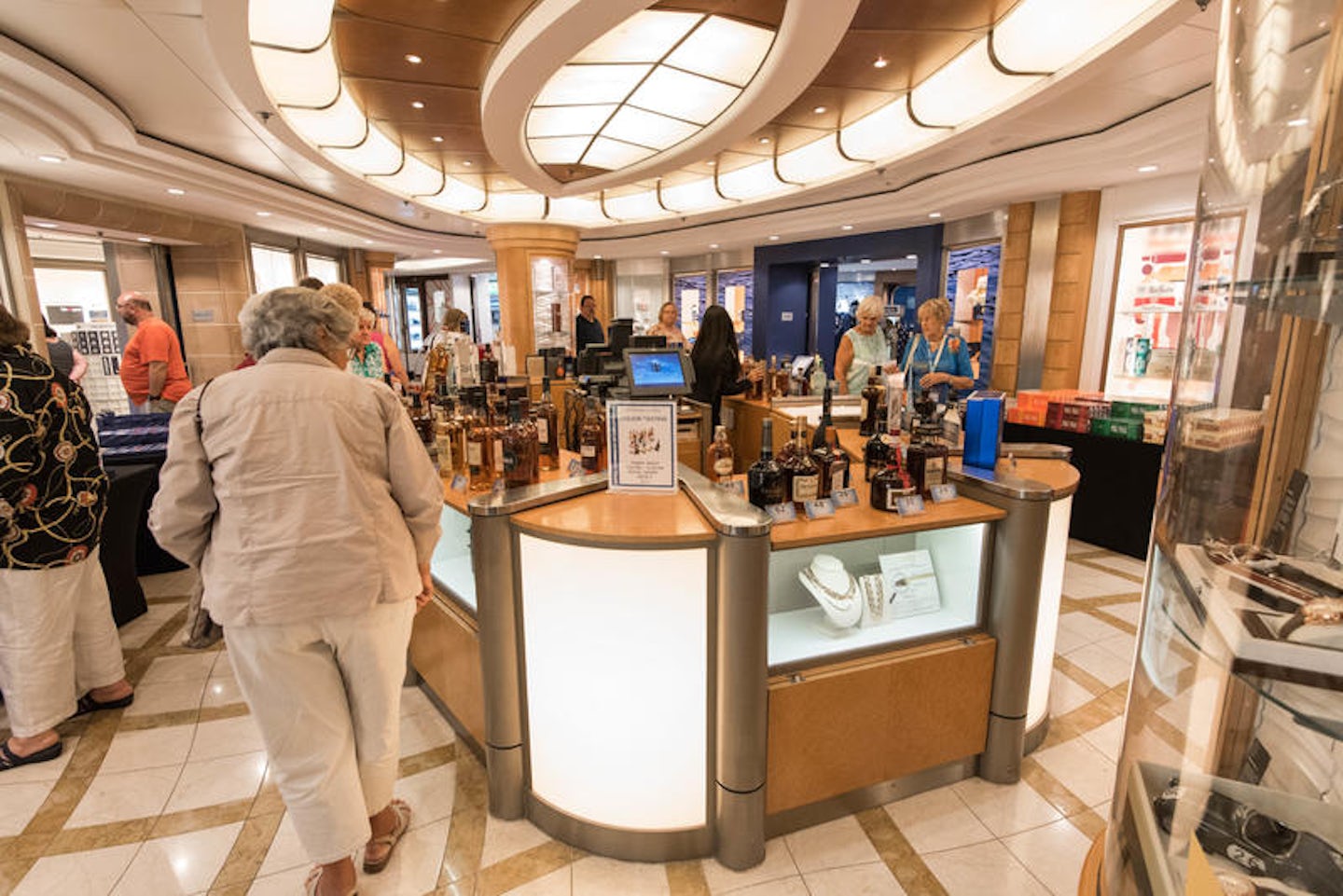 Centrum Shops on Brilliance of the Seas