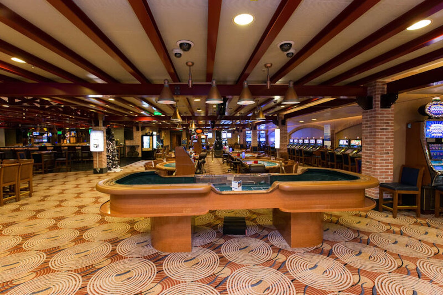 Gatsby's Casino on Crown Princess
