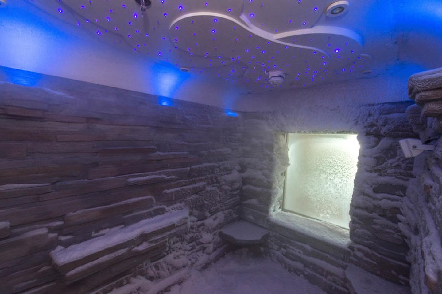 Snow Room on Norwegian Escape