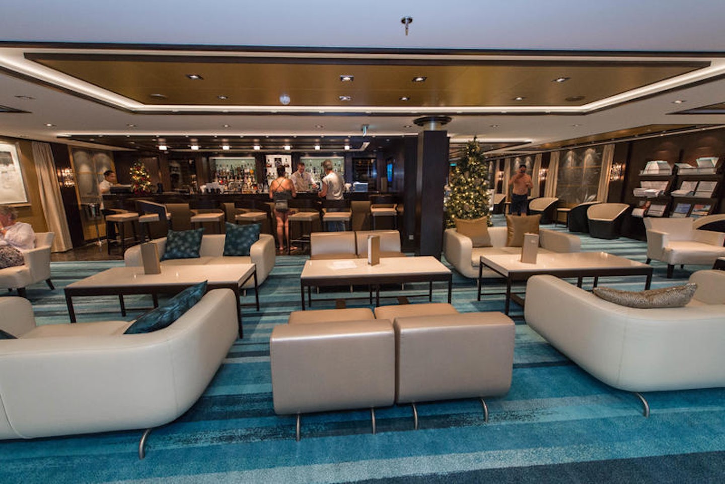 The Haven Lounge on Norwegian Escape
