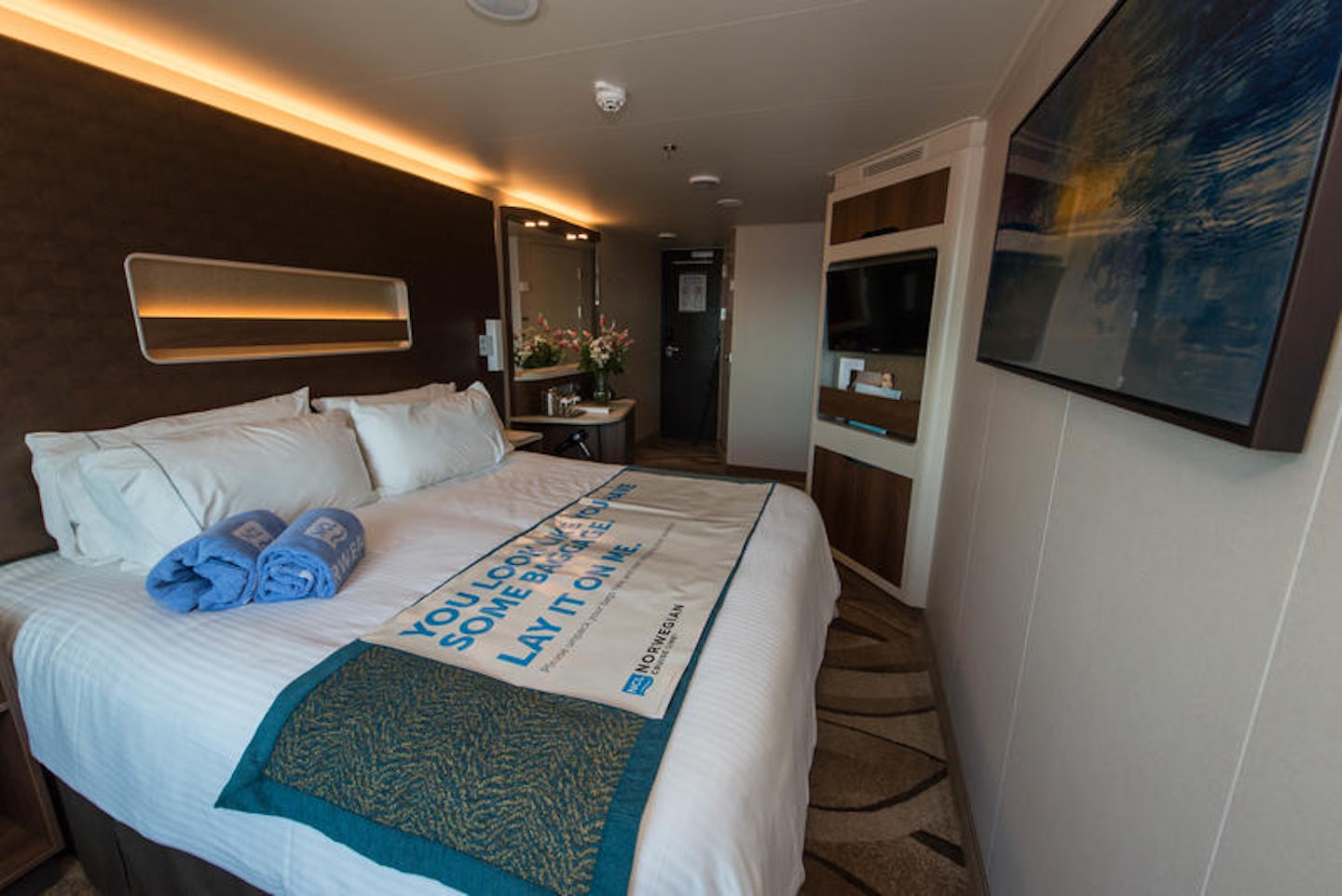 The Large Oceanview Cabin on Norwegian Escape