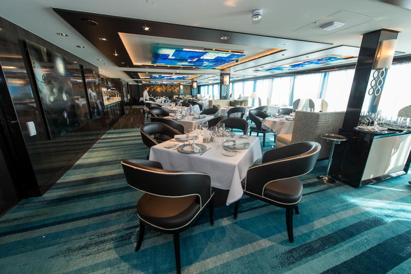 norwegian cruise ships with haven restaurant