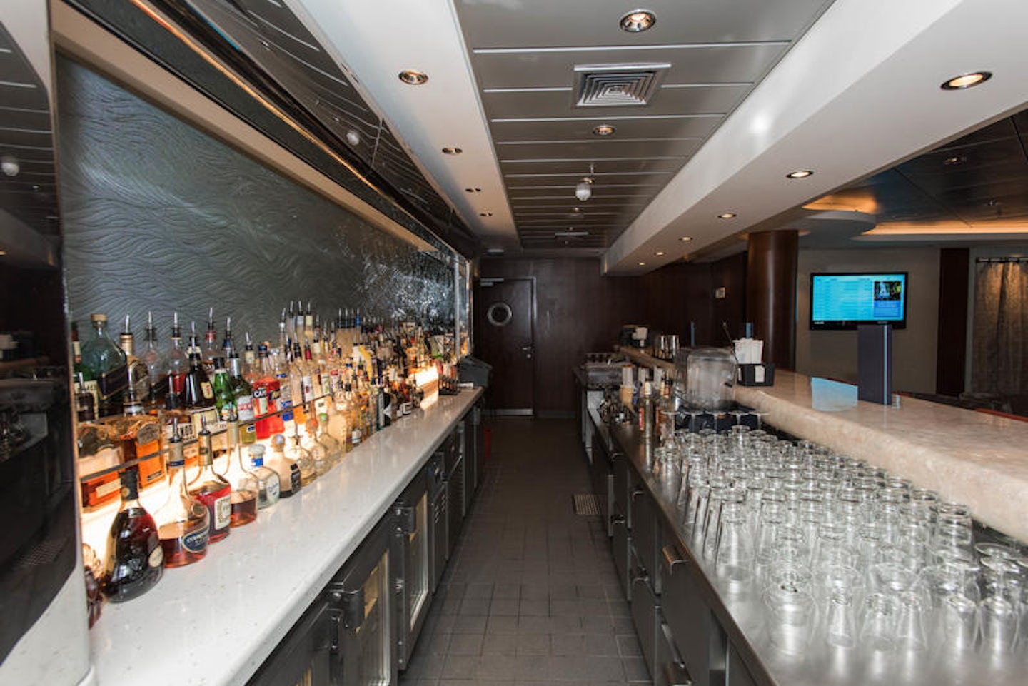 Shaker's Martini & Champagne Bar on Norwegian Epic