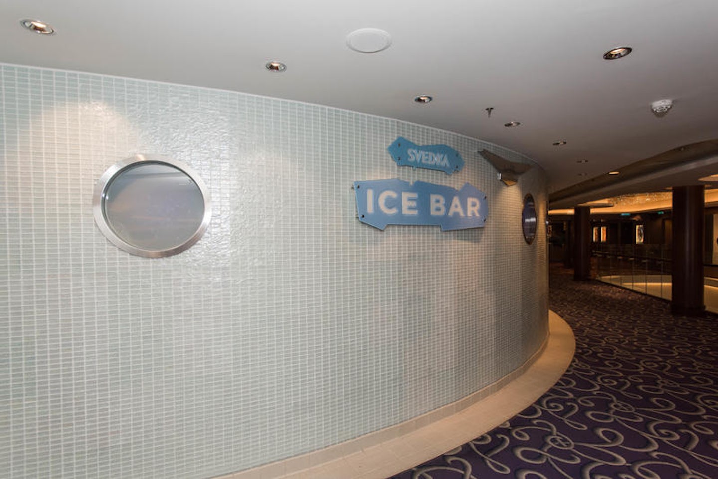 Svedka Ice Bar on Norwegian Epic
