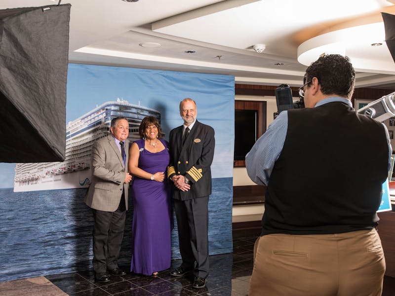 photo-tips-how-to-preserve-and-share-your-cruise-memories