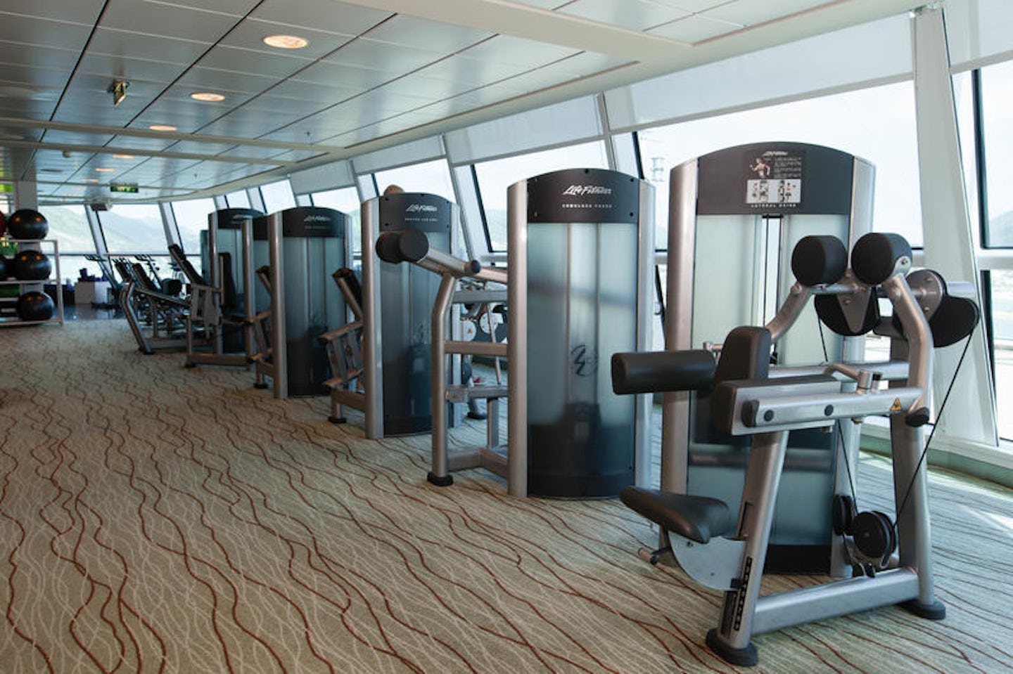 celebrity cruise silhouette gym