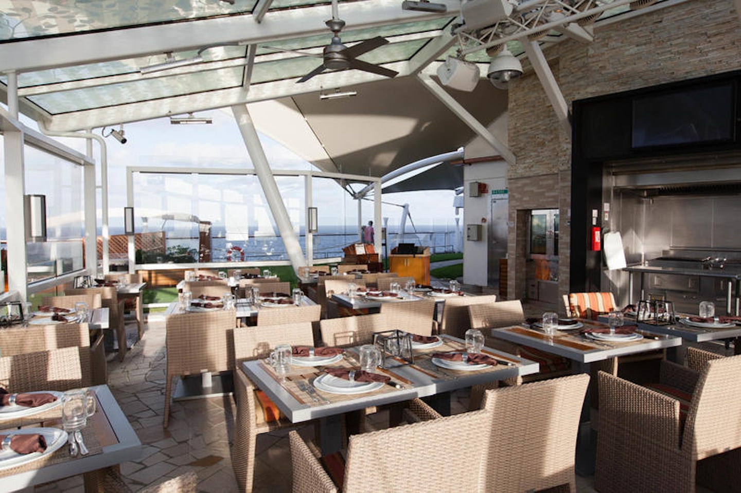 The Lawn Club and Grill on Celebrity Silhouette