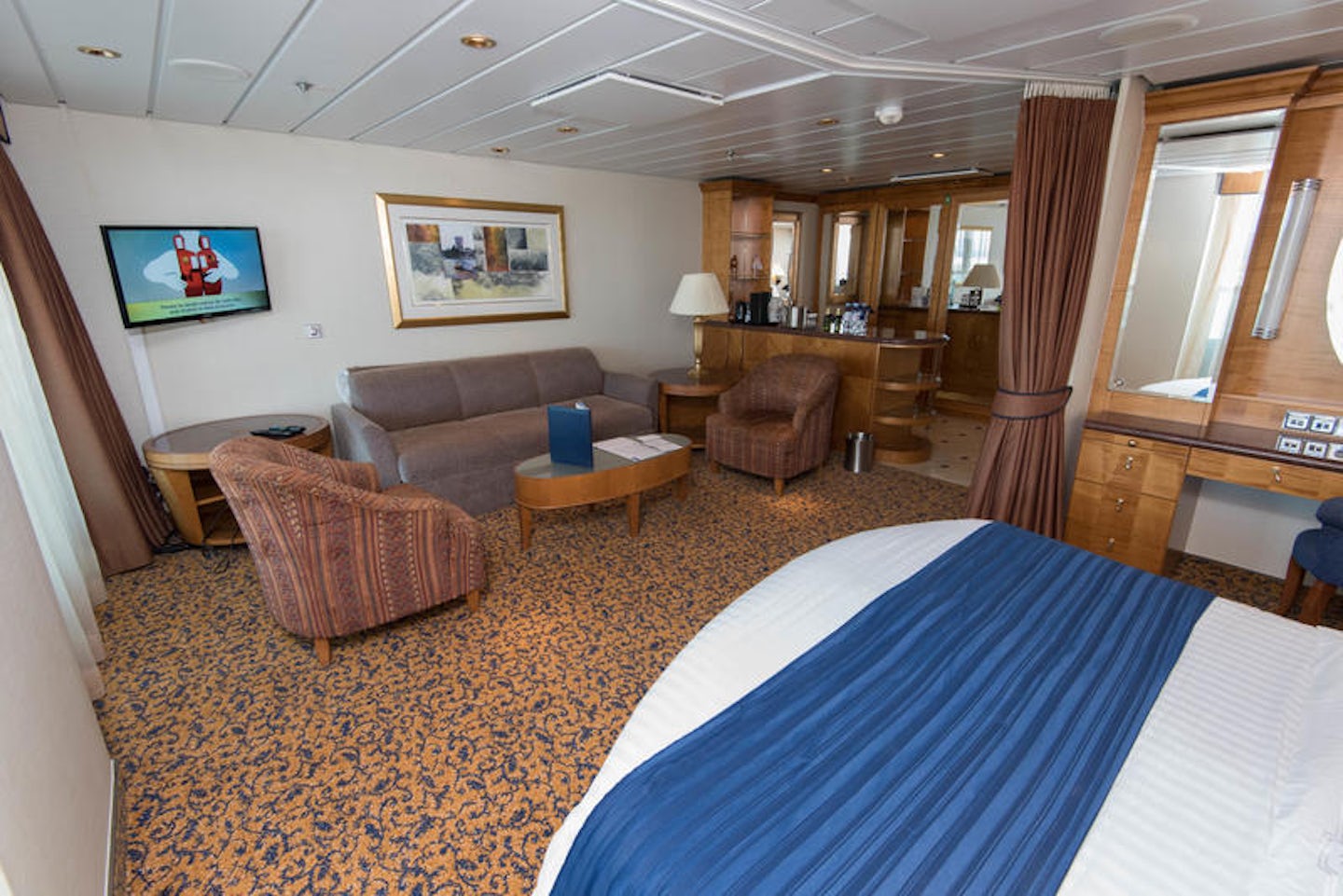 Grand Oceanview Suite on Royal Caribbean Serenade of the Seas Ship