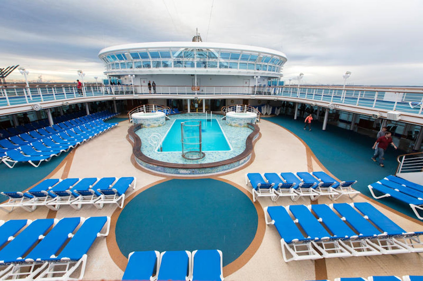 The Neptune Pool on Caribbean Princess