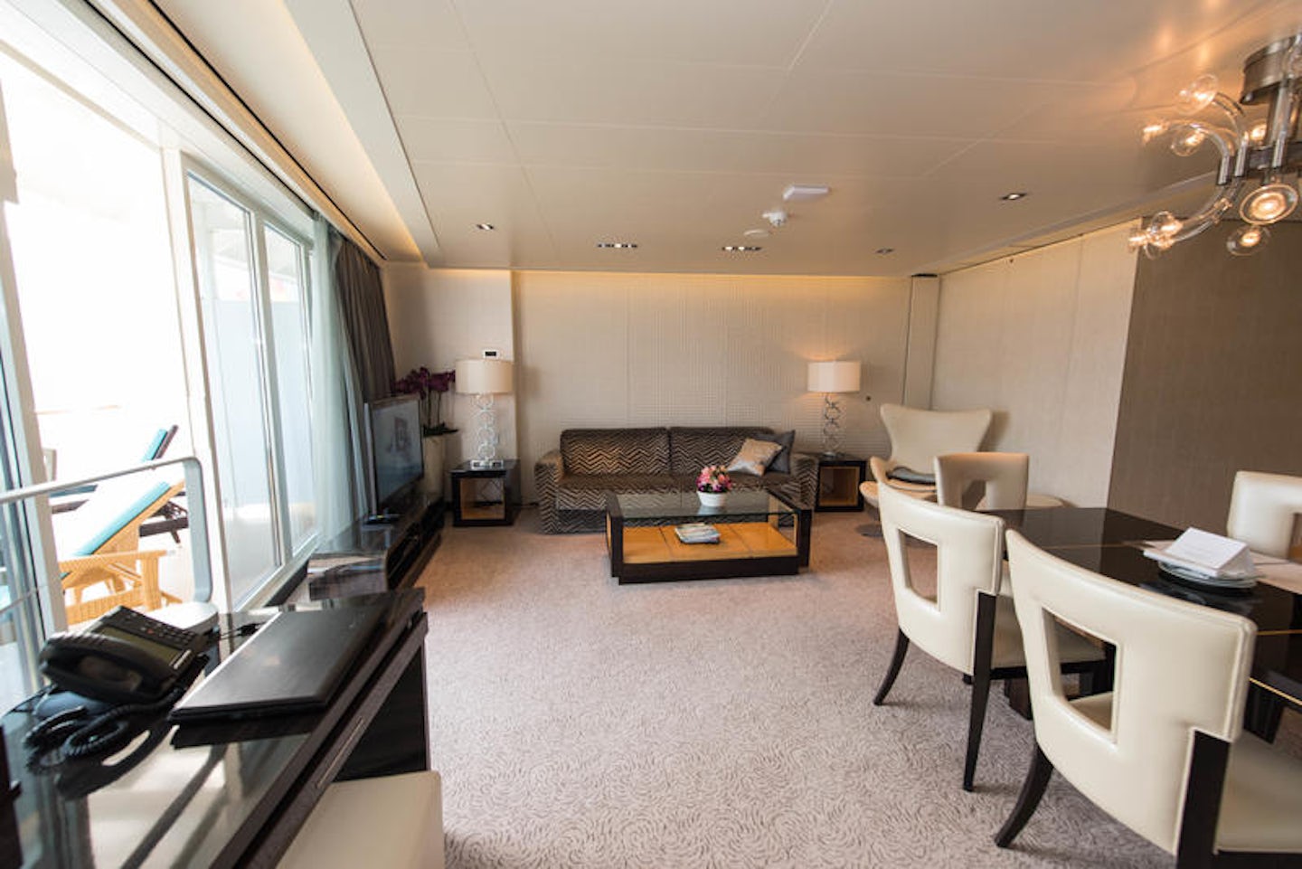 The Haven Deluxe Owners Suite on Norwegian Breakaway