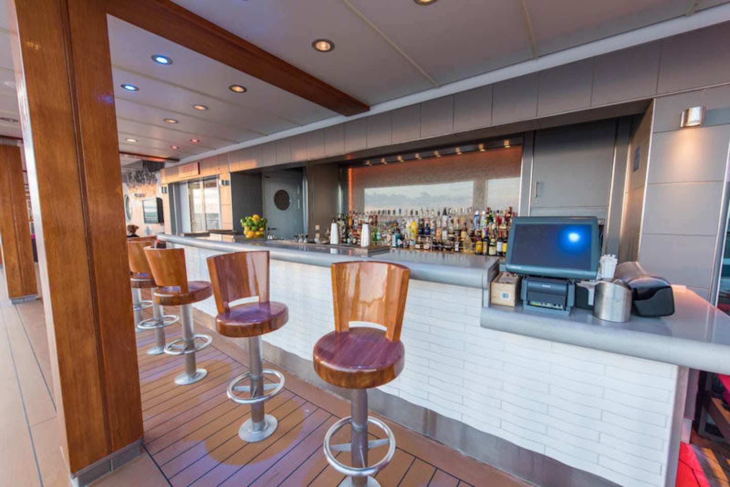 Shaker's Martini Bar On the Waterfront on Norwegian Breakaway