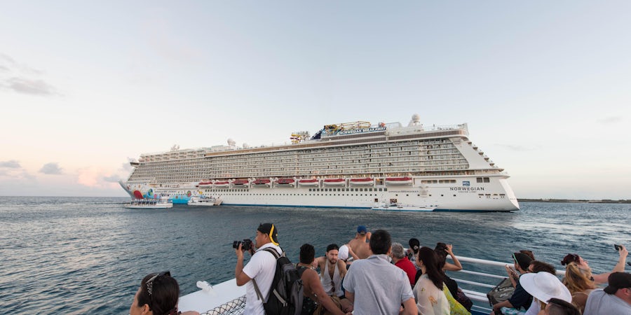 December Cruises Canceled as Lines Study CDC Order