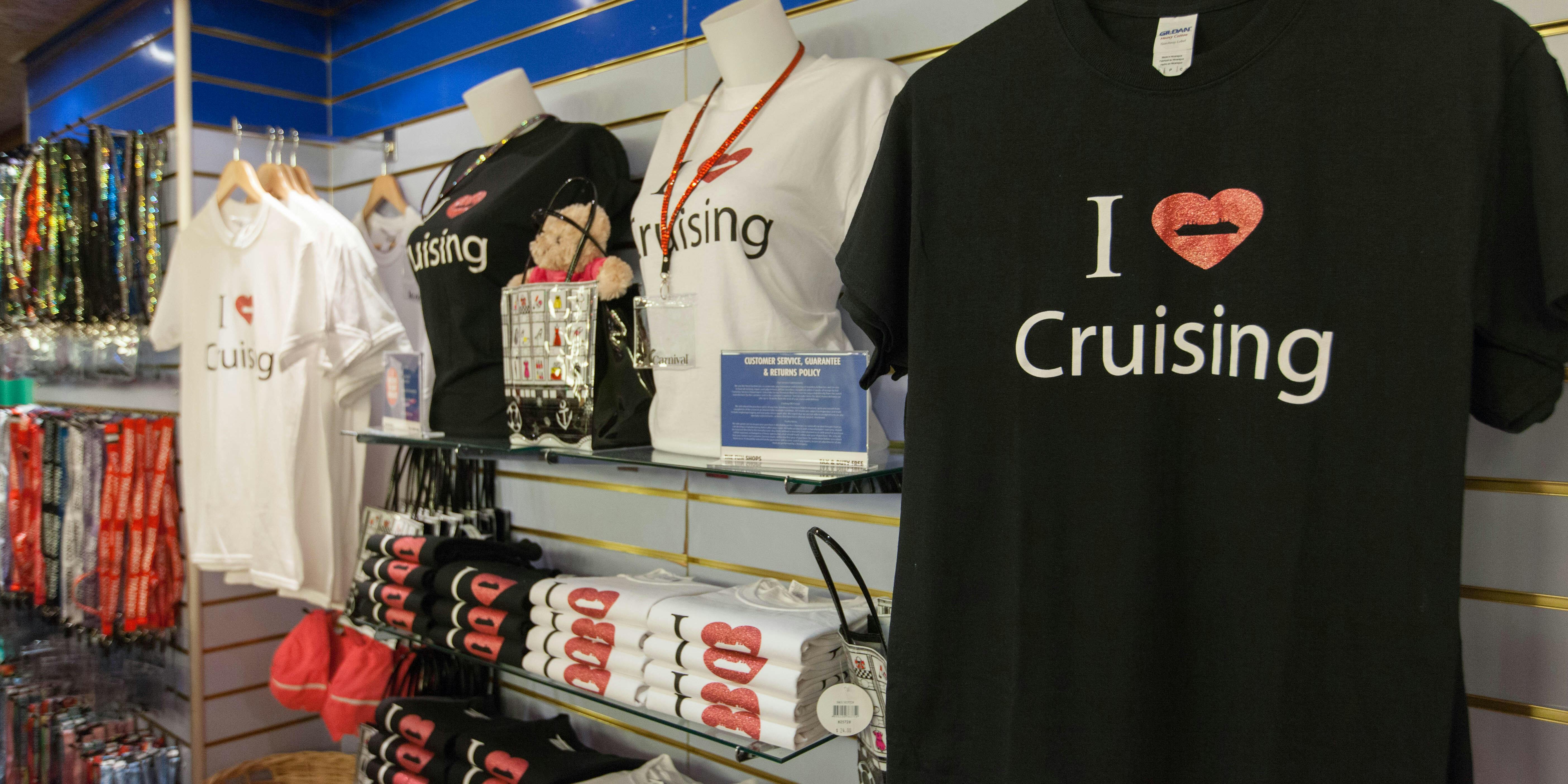 Gift Shop on Carnival Conquest