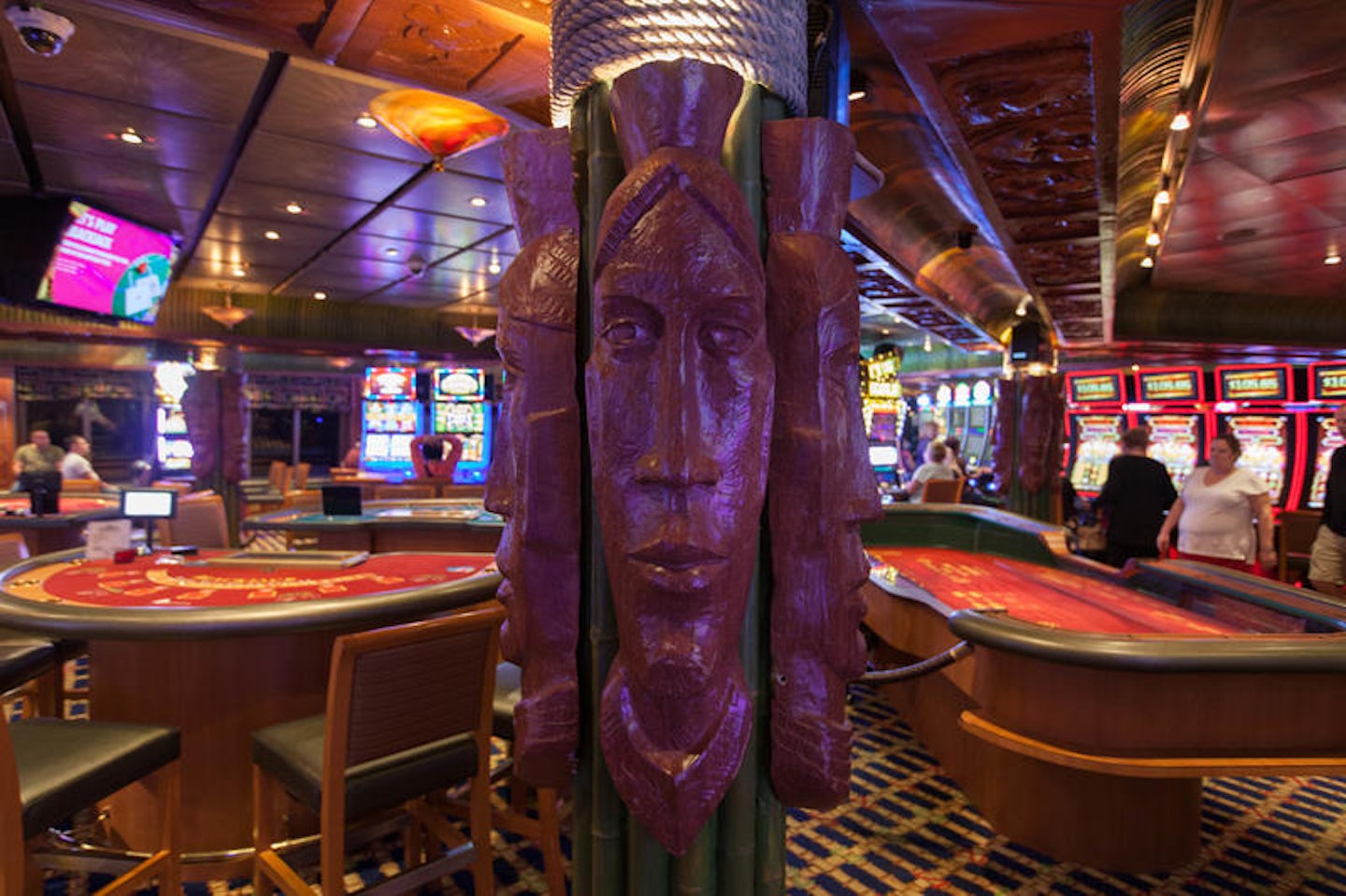Tahiti Casino on Carnival Conquest