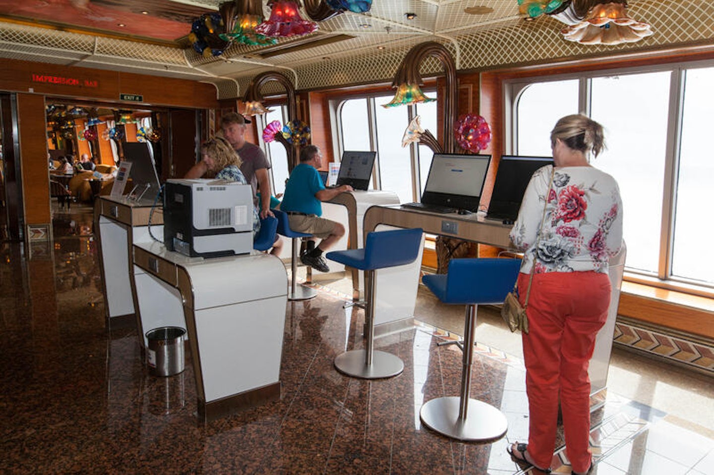 Internet Cafe on Carnival Conquest