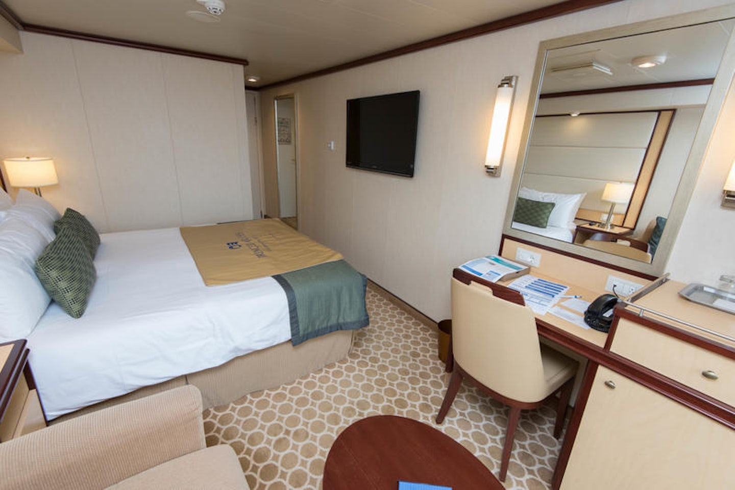 Deluxe Balcony Cabin On Royal Princess Cruise Ship Cruise Critic deluxe-balcony-cabin-on-royal-princess-cruise-ship-cruise-critic