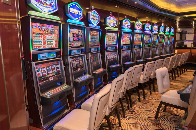 celebrity cruise casino age