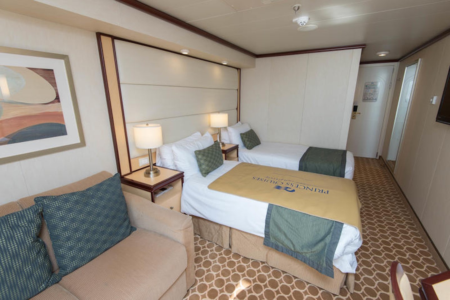The Deluxe Balcony Cabin (DD) on Royal Princess
