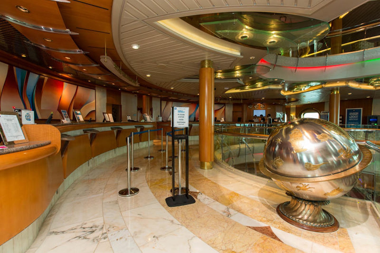 Shore Excursions Desk on Vision of the Seas