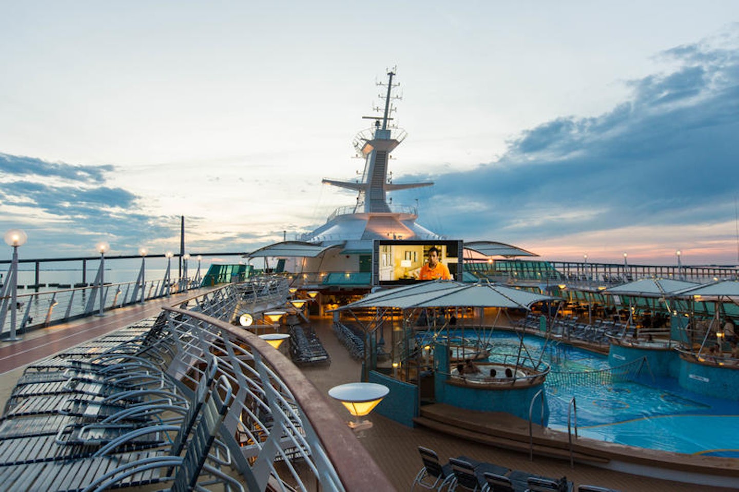 Exterior on Vision of the Seas