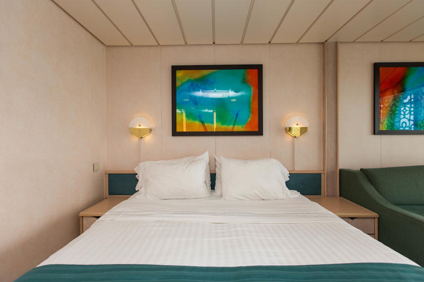 The Junior Suite on Vision of the Seas