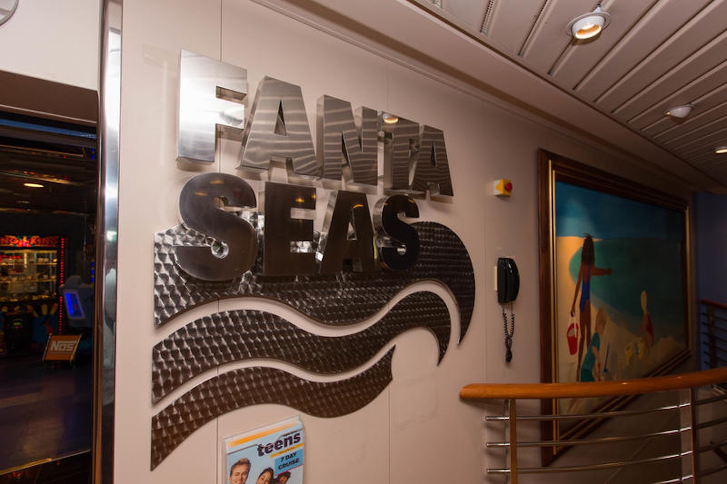 Fanta Seas Teen Club on Vision of the Seas