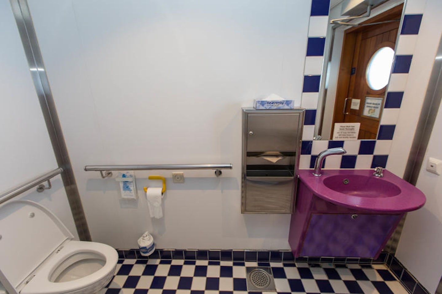 Restrooms on Liberty of the Seas