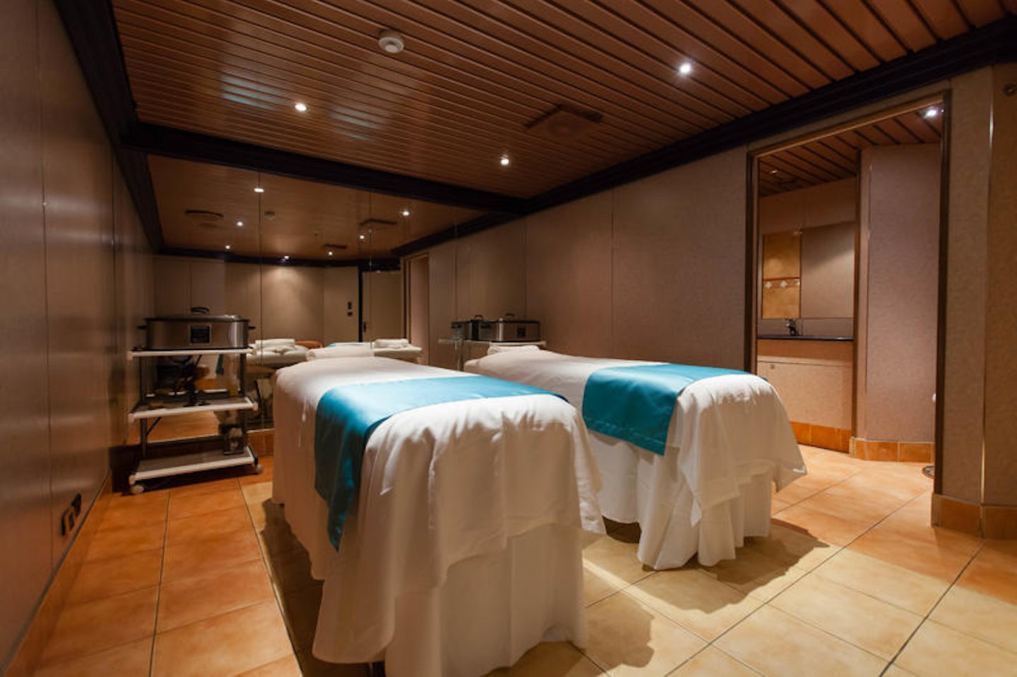 Couples Treatment Room on Carnival Glory