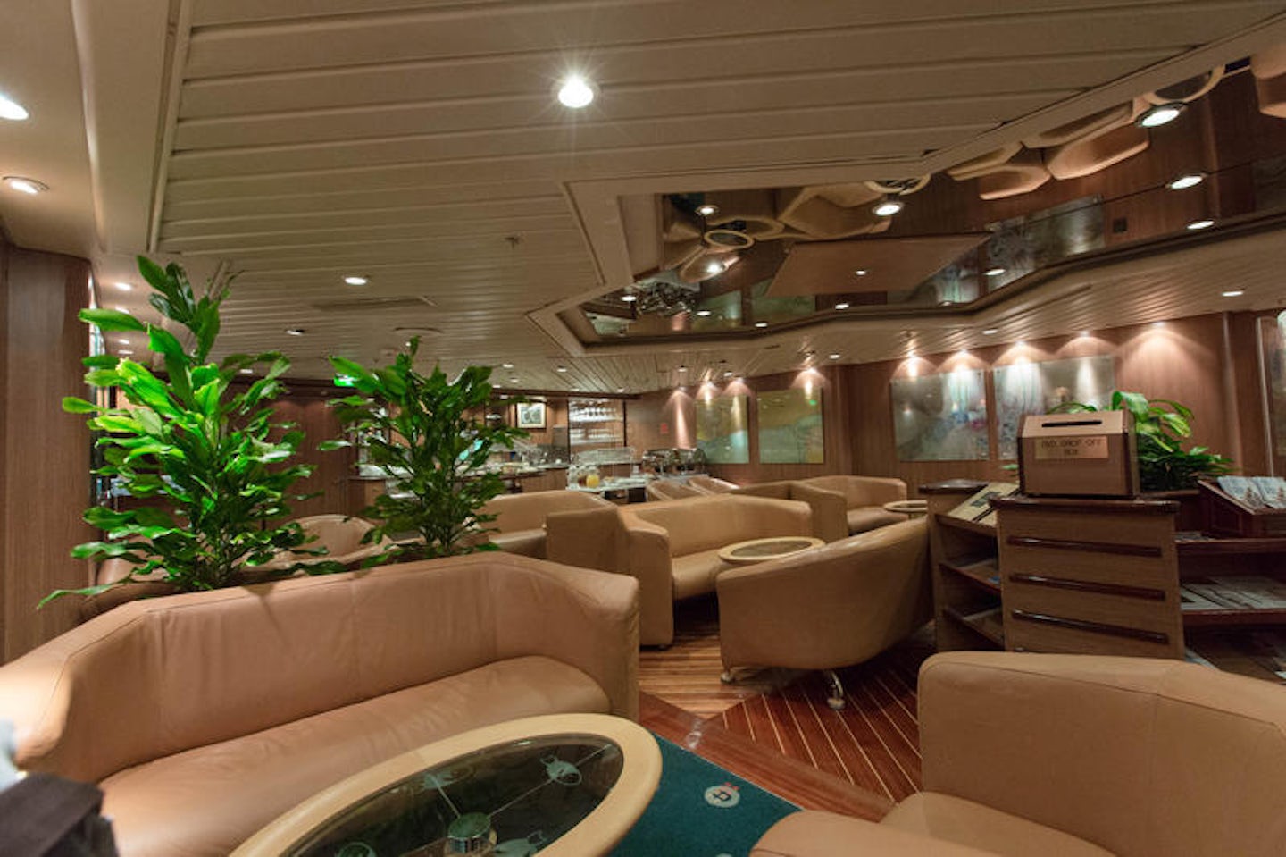 voyager of the seas concierge lounge