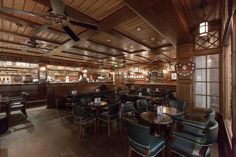 Pig and Whistle Pub on Royal Caribbean Voyager of the Seas Ship